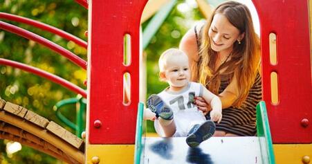 Des jeux de motricité pour les enfants âgés de 1 an à 3 ans