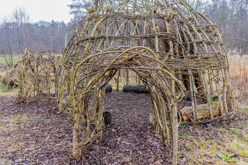 Cabanes en bois au Parc de nature et de loisirs